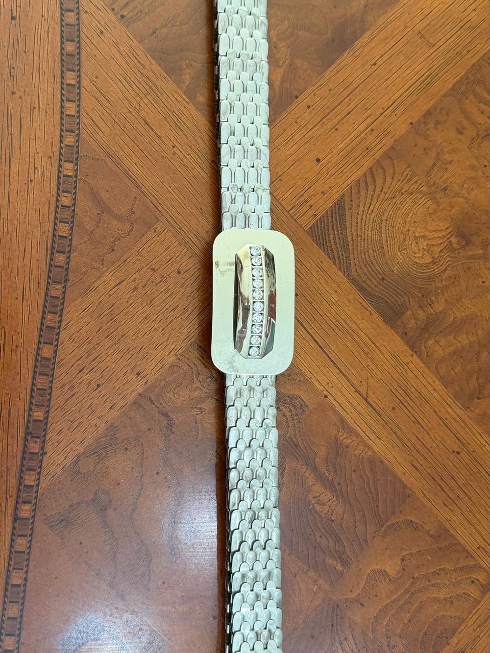Unk Silver Stretch Belt with Crystal-Studded Buckle